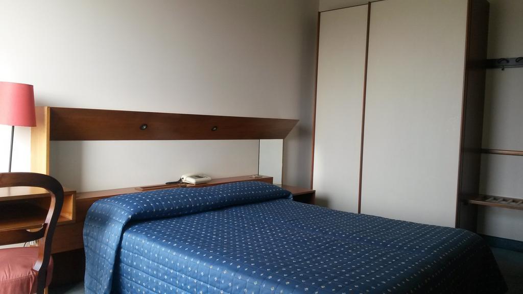 Cravero Rooms Caltignaga Pokoj fotografie