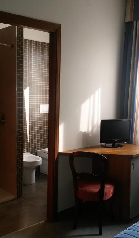 Cravero Rooms Caltignaga Pokoj fotografie